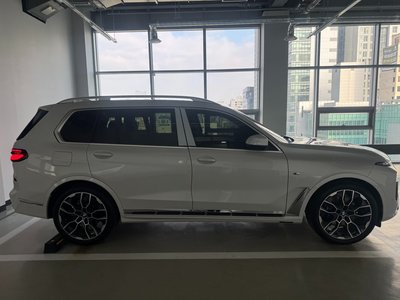 BMW X7 - 6