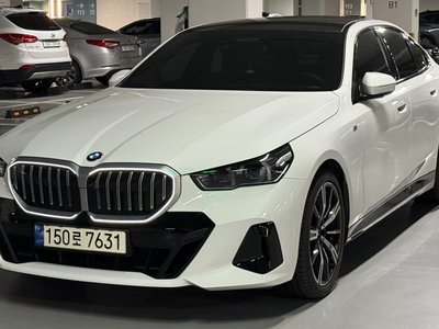 BMW 5 SERIES