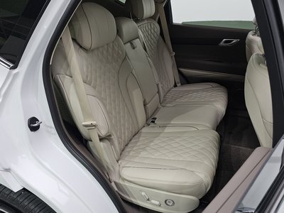 2023 Genesis GV80 — миниатюра 17