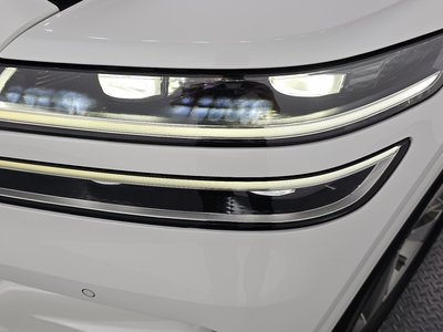 2023 Genesis GV80 photo 9