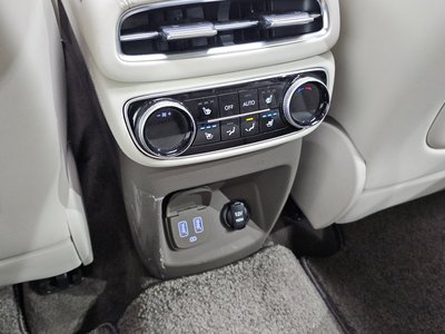 2023 Genesis GV80 — миниатюра 31