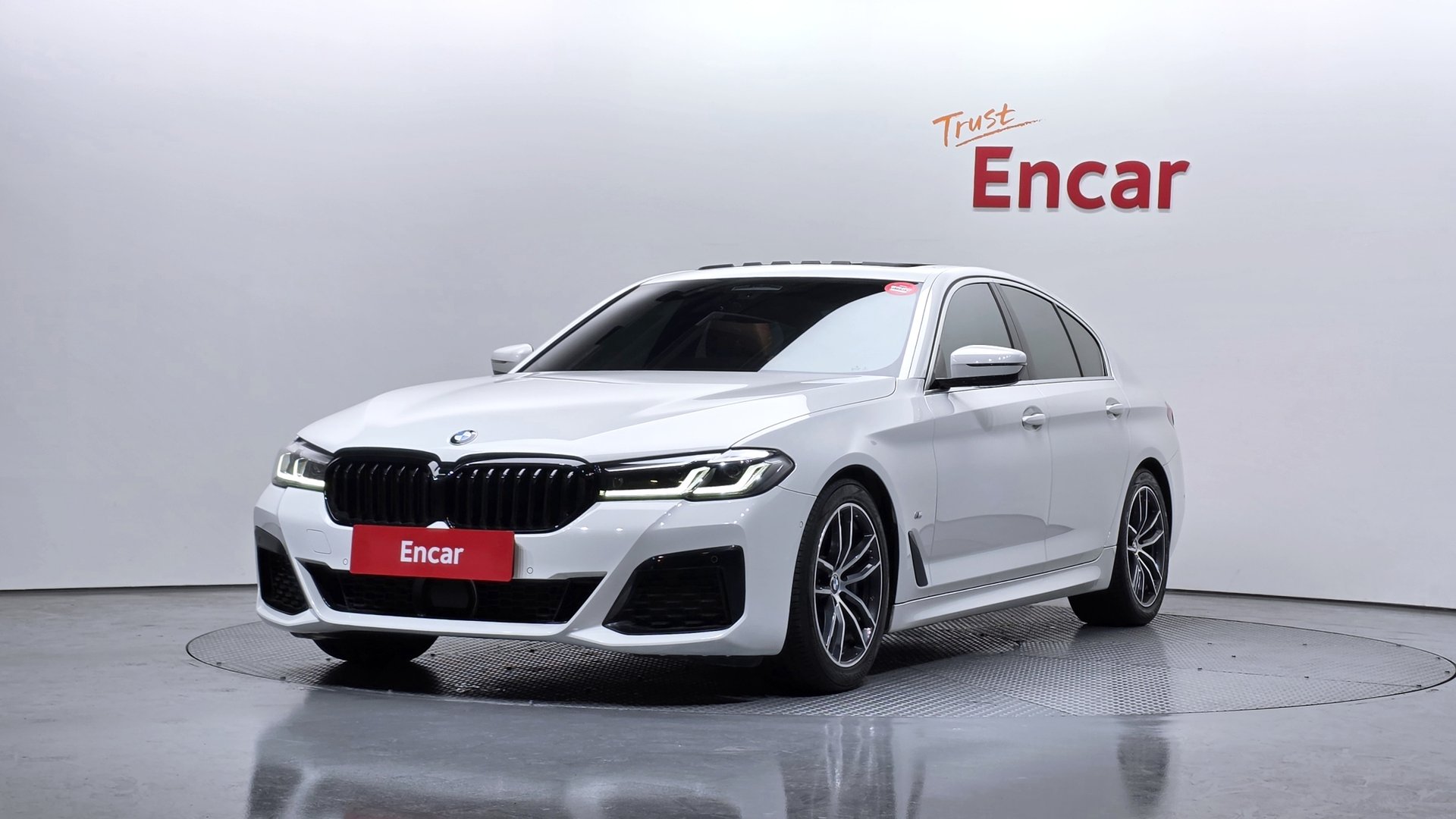 BMW 5 SERIES - View 1