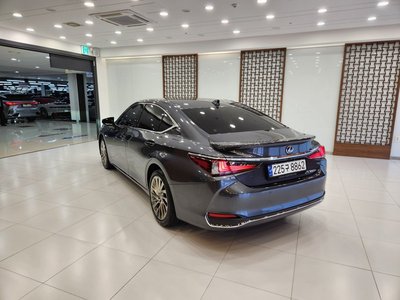 LEXUS ES - 4