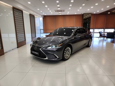LEXUS ES - 1