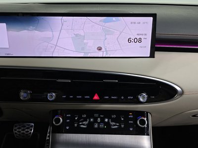 2025 Genesis GV70 — миниатюра 14
