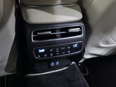 2025 Genesis GV70 — миниатюра 19