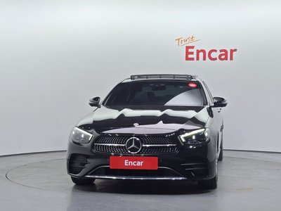 MERCEDES-BENZ E-CLASS - 2