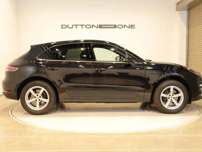 PORSCHE MACAN - 10