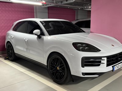 PORSCHE CAYENNE - 4