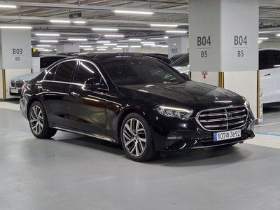 صورة 2 لـ 2025 Mercedes-BENZ E-CLASS