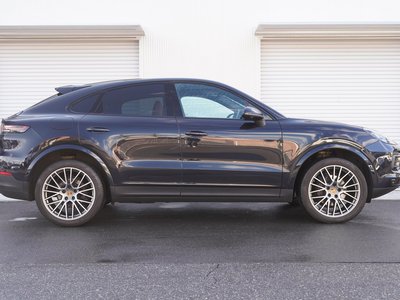 PORSCHE CAYENNE COUPE - 2