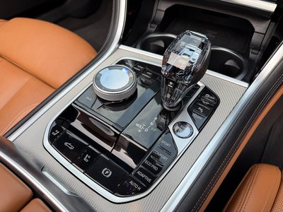 BMW 8 SERIES CABRIOLET - 9