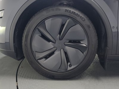 TESLA MODEL Y - 6