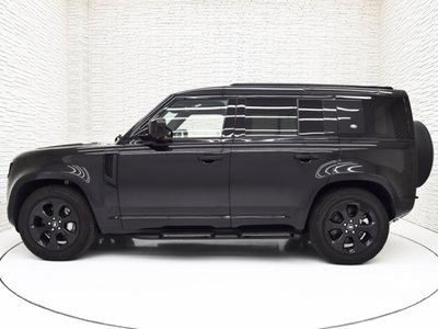 LAND ROVER DEFENDER - 6