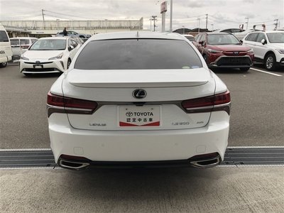 LEXUS LS - 6