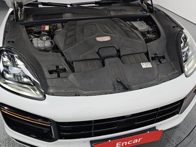 PORSCHE CAYENNE - 7