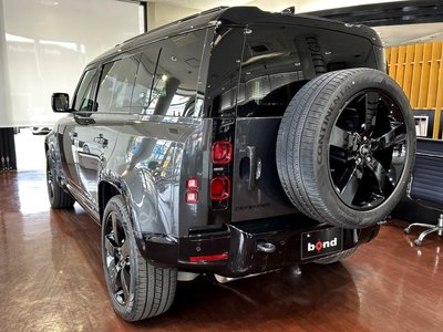 LAND ROVER DEFENDER - 2