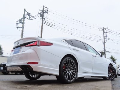 صورة مصغرة 36 لـ 2024 Lexus ES