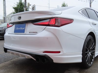 صورة مصغرة 38 لـ 2024 Lexus ES