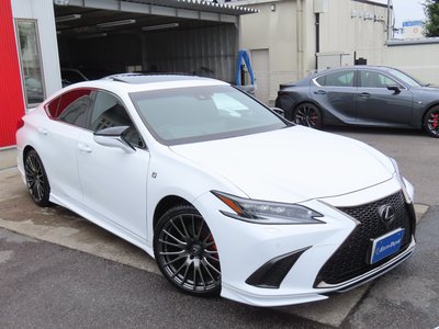 صورة مصغرة 30 لـ 2024 Lexus ES