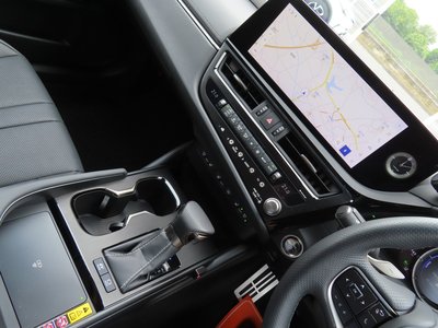 صورة مصغرة 16 لـ 2024 Lexus ES