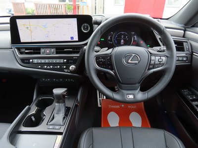 صورة مصغرة 11 لـ 2024 Lexus ES