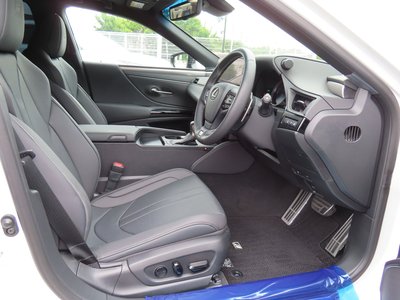صورة مصغرة 58 لـ 2024 Lexus ES