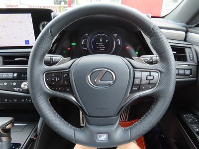 صورة مصغرة 63 لـ 2024 Lexus ES