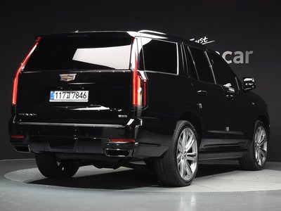 CADILLAC ESCALADE - 4