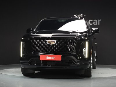 CADILLAC ESCALADE - 2