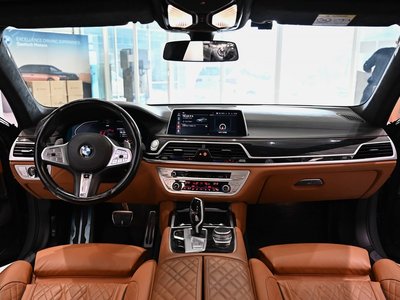 BMW 7 SERIES - 8