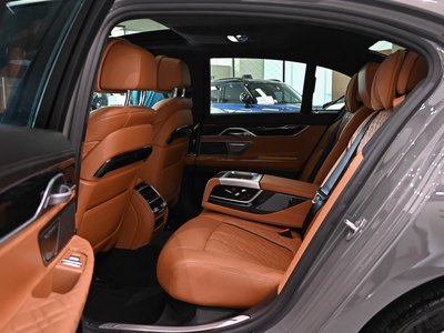 BMW 7 SERIES - 10