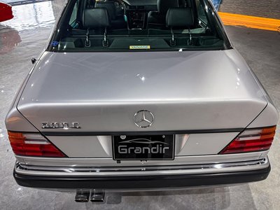 MERCEDES-BENZ MEDIUM-CLASS - 9