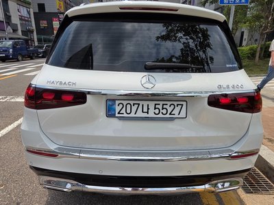 2025 Mercedes-BENZ GLS photo 5