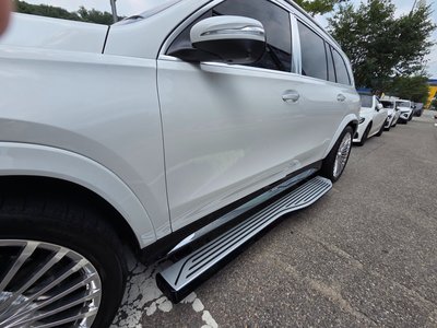 2025 Mercedes-BENZ GLS photo 8