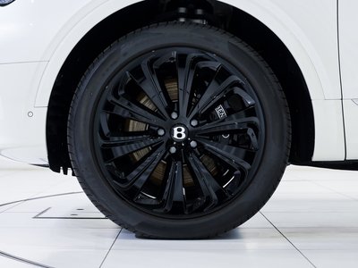 BENTLEY BENTAYGA - 6