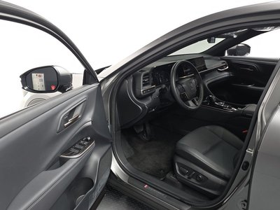 TOYOTA CROWN CROSSOVER - 10