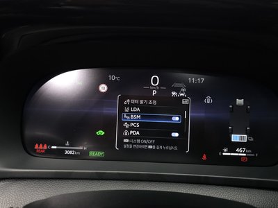 TOYOTA CROWN CROSSOVER - 8