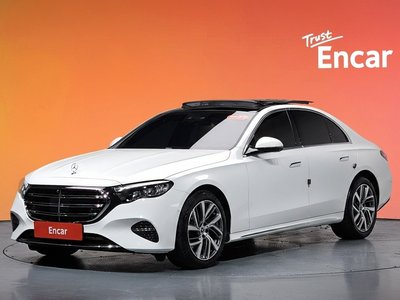 MERCEDES-BENZ E-CLASS - 1