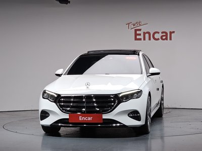 MERCEDES-BENZ E-CLASS - 3