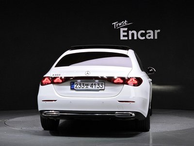 MERCEDES-BENZ E-CLASS - 4