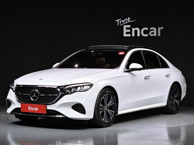 MERCEDES-BENZ E-CLASS - 1
