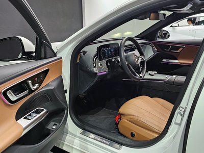 MERCEDES-BENZ E-CLASS - 10