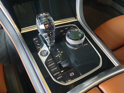 BMW 8 SERIES - 9