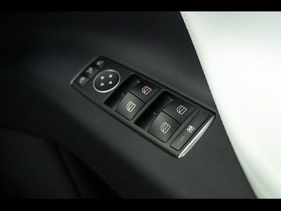 2018 Tesla MODEL X — миниатюра 24