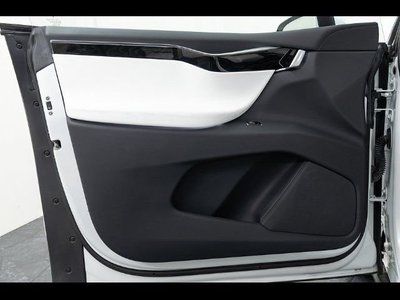 2018 Tesla MODEL X — миниатюра 11