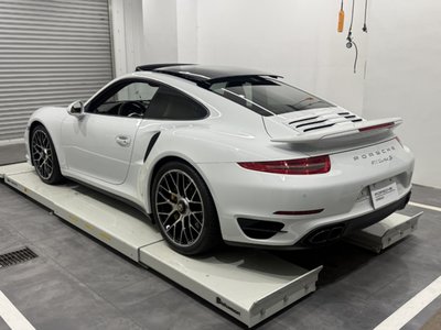 صورة 6 لـ 2015 Porsche 911