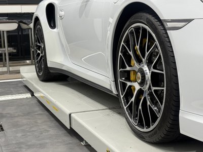 صورة 7 لـ 2015 Porsche 911