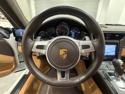 صورة 9 لـ 2015 Porsche 911