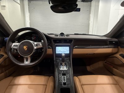صورة 10 لـ 2015 Porsche 911